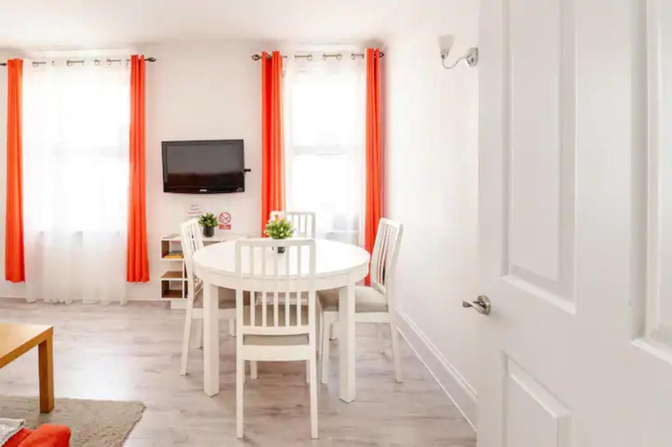 הייסטינגס Castle View 2 Bedroom Apartment In Town Centre מראה חיצוני תמונה