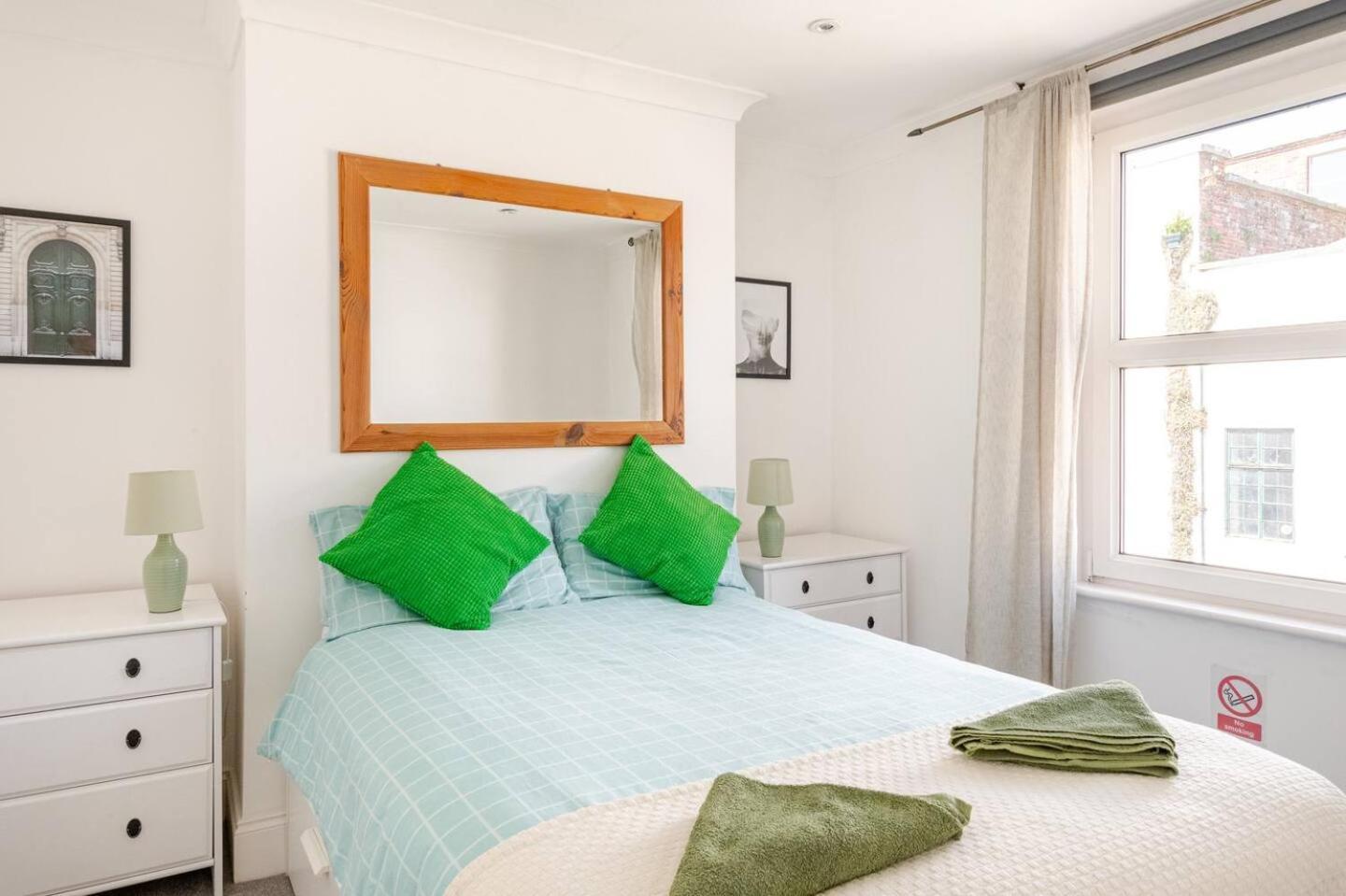 הייסטינגס Castle View 2 Bedroom Apartment In Town Centre מראה חיצוני תמונה